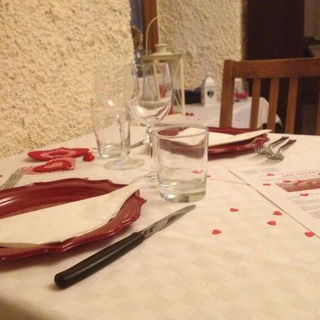La Tana Del Ghiro Bed & Breakfast Porto Valtravaglia Luaran gambar